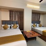 Hotel Crystal Palace Near Us Consulate Bandra Kurla Complex Mumbai Near Mumbai Airport Mumbai
