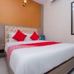 Hotel O Golden Arch