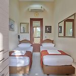 Elphinstone Hotel