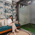 Fabhotel Airport Palace - Nr Mumbai International Airport