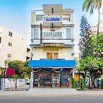 Fabhotel Airport Palace - Nr Mumbai International Airport
