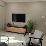 Treat Homes Service Apartment In Bkc Siddhant 401