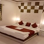 Flagship 83490 Hotel Bently Palace