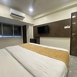 The B Town Hotel