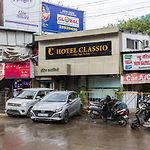 Hotel Classio Andheri - Near Dn Nagar Metro Station
