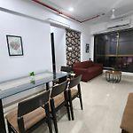 Iuc 301 Private 1Bhk 3 Min Nesco Nirlon