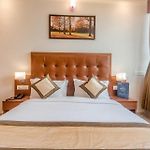 Treebo Empire Suite