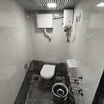 Basera Dormitory And Separate Cabins For Group In Andheri East - Marol