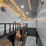 Basera Dormitory And Separate Cabins For Group In Andheri East - Marol