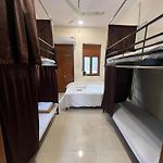 Hotel Galaxy Executive Guest House & Ac Dormitory