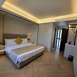 Dragonfly Hotel - The Art Hotel