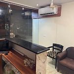 Hotel Royal Suites