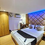 Hotel Sunrise Residency International Airport