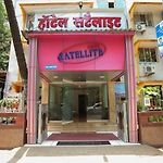 Hotel Satellite