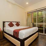 Hotel Divine Residency