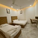 Hotel Sky Suites By Sky Hotels