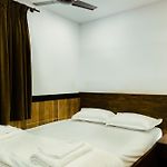 Cozykey Rooms Bandra