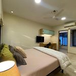 One Bedroom Cozy Stay In Shared Apartment At Bandra