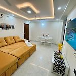 Luxury 2Bhk Powai Lake & Iit