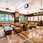 West End Hotel Opp Bombay Hospital