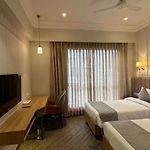Hotel Mumbai House Mindspace Malad