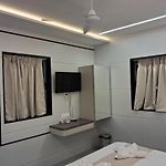 Hotel Le Glance Rooms & Dormitory
