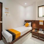 Glitz Rexton Inn - Near Iit Powai