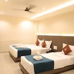 Cr Residency By Glitz Hotels