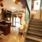 The Bohoo 99 Nr Mumbai International Airport