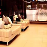 Mumbai Metro - The Executive Hotel