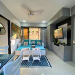 Connekthomes - Saba Heritage Charming Apartment In Bandra West