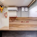 Oyo Flagship Hotel Qubic