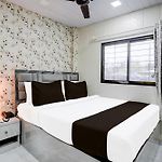 Fabhotel Hans Residency
