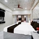Fabhotel Hans Residency