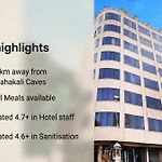 Super Collection O Andheri Near Western Express Highway