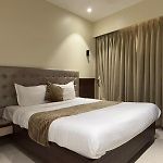 Hotel Golden Crown