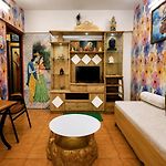Wadhwani Service Apartments - Heritage Apartment