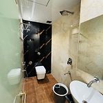 Hotel Bkc Majestic
