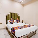 Fabhotel Pride Suitz