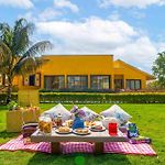 Stayvista\'S Pranamya Villa - 4Bhk With Pet Friendly & Alfresco Dining
