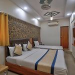 Hotel Saineel Residency