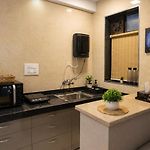Casa Azure 1Bhk Off Carter Road, Chuim Village