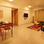 The Emerald Bloom, 2Bhk Apt Near Airport,Bkc&Nmacc