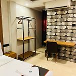U Life Hotel