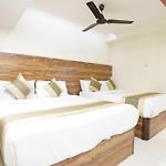 Hotel Grand Corp Inn, Near Nesco Exhibition Center