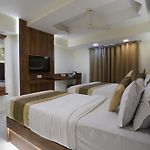 Hotel Grand Corp Inn, Near Nesco Exhibition Center