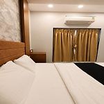 Glitz Hotels 7Even Hills- Nr International Airport Mumbai T2
