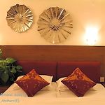 Samraj Hotel