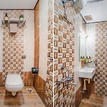Hotel Airport International Inn - Near Mumbai Airport , Bkc Visa Consulate, Jio Convention Center