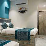 Hotel Airport International Inn - Near Mumbai Airport , Bkc Visa Consulate, Jio Convention Center